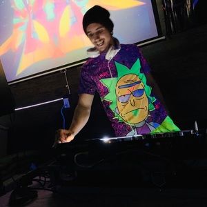 Meet your Posher, Cody